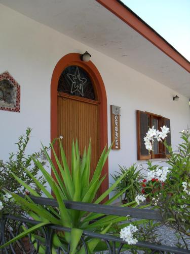 Casa Vacanza Puntaferano – Photos 3