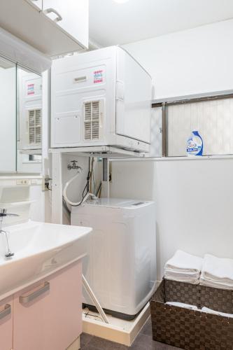 14 minutes to Shinjuku Station on a single train!9-minute walk to Kamikitazawa Station -Kamikitazawa House-