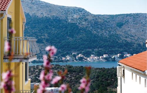 Two-Bedroom Apartment In Sibenik