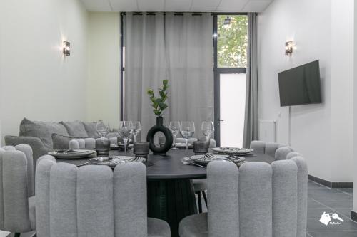 MBA - Lecourbe Splendide Appartement near Eiffel Towel