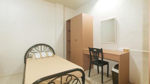Gambar di galeri bagi Kababayan Pensione House by RedDoorz di Iloilo City