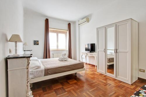 Elle House