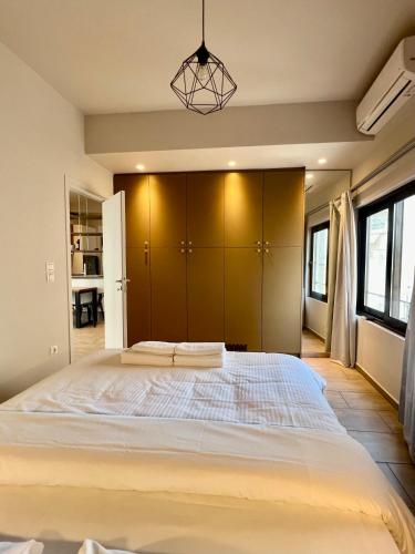 Penthouse with Terrace and Acropolis View - Themelio Suites