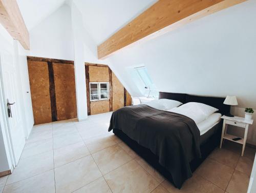 Katil atau katil-katil dalam bilik di Fachwerk Hotel Wuppertal