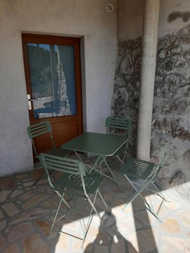 Φωτογραφία από το άλμπουμ του Charmant appartement au calme σε Gilhoc sur Ormeze