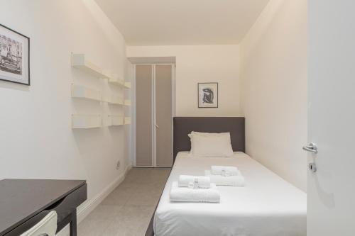 Xenia Apartments - Modern three-room apartment in Moscova area