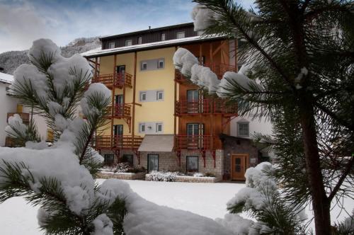 Το Appartamenti Residence La Roggia τον χειμώνα