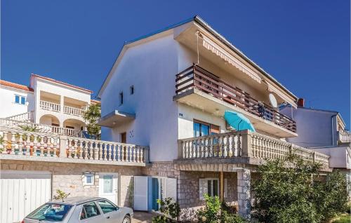 Lovely Apartment In Novi Vinodolski