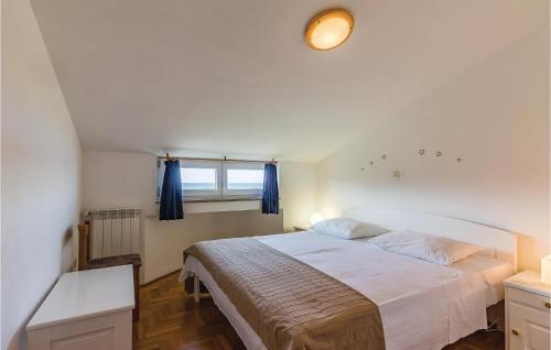 Awesome Apartment In Pula With House Sea View