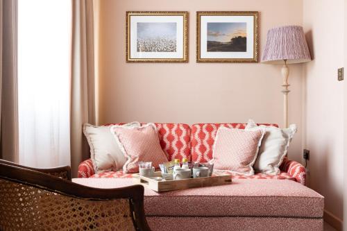 Un lugar para sentarse en The Coat and Bear - A Heartwood Inn