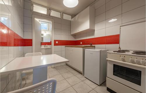 Nice Apartment In Novalja With Wifi