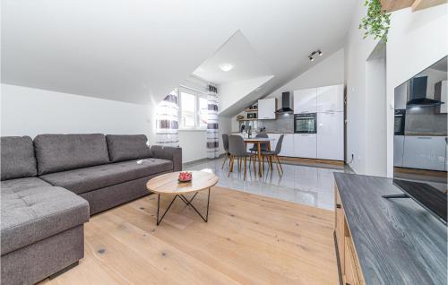 Stunning Apartment In Kastel Stari With Wifi