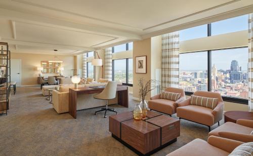 Sheraton Kansas City Hotel at Crown Center Image