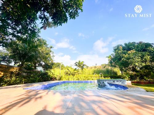 Πισίνα στο ή κοντά στο StayMist - Casa Miralys
