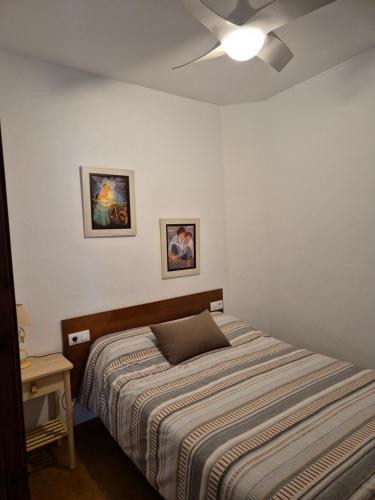 Postel nebo postele na pokoji v ubytování Casa Sol Benamahoma