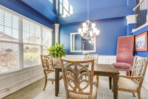 Χώρος καθιστικού στο Near Airport and Dtwn Atlanta Union City Gem!