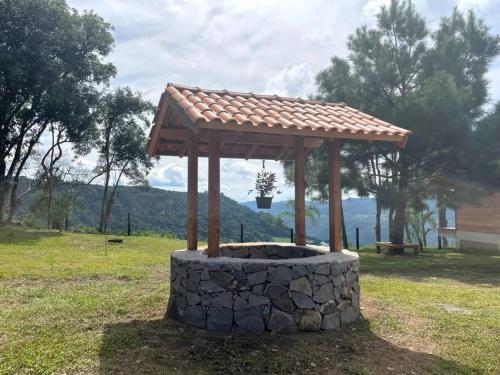Landskap semula jadi dekat dengan chalet
