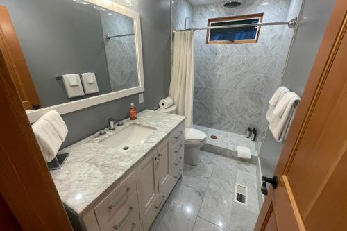 Ένα μπάνιο στο Tahoe West Shore Escape