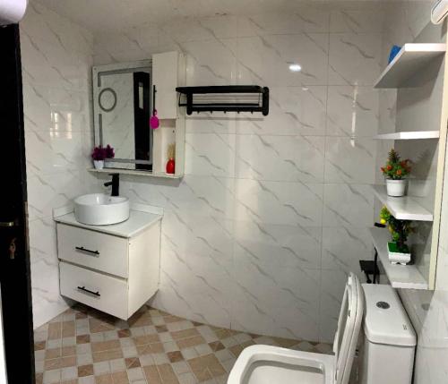 Koupelna v ubytování WHITEFIELD LUXURY APARTMENT