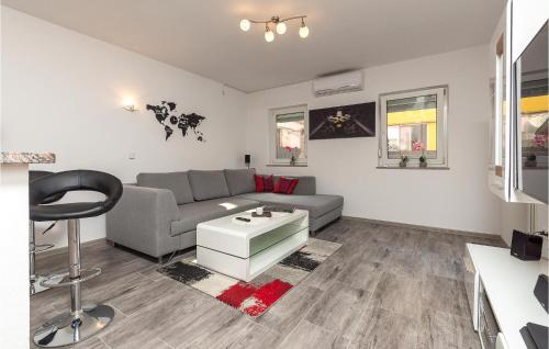 Nice Apartment In Pula With Wifi