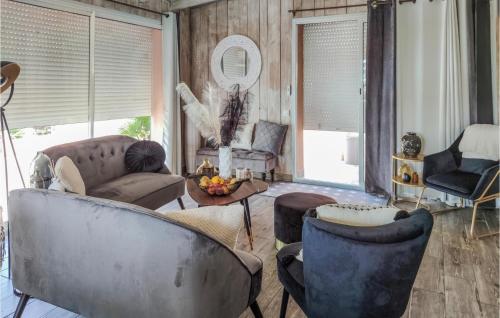 Photo de la galerie de l'établissement 2 Bedroom Nice Home In Lachapelle-Auzac, à Lachapelle-Auzac