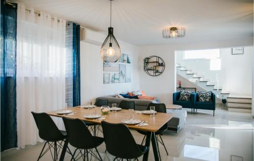 Stunning Home In Zatoglav