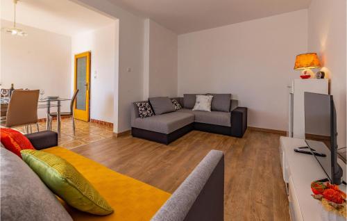 2 Bedroom Awesome Apartment In Labin