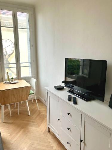 Cannes Centre Apartment 2-Room by Palais des Festivals & Beach