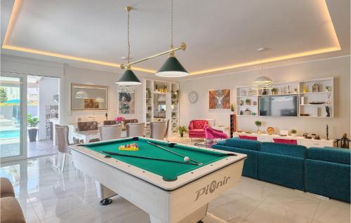 a living room with a pool table at Villa Dream House in Pula