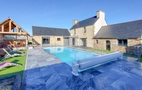 Lovely Home In Guisseny