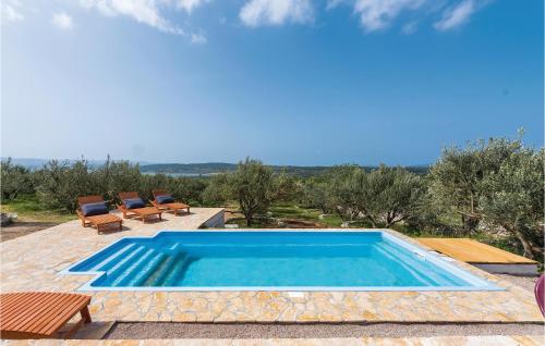 One-Bedroom Holiday Home In Donje Polje