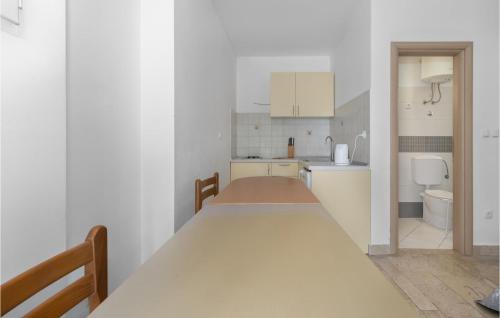 Lovely Apartment In Crikvenica With Wifi