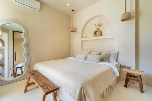 Cama o camas de una habitación en Casa Admire Villas