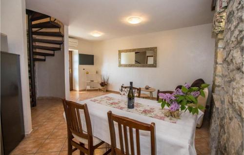 Lovely Apartment In Porec With Wifi