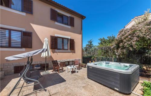 Cozy Apartment In Pula With Wifi