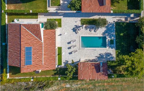 Πισίνα στο ή κοντά στο Holiday Home Sibenik 1