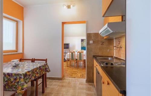 Dapur atau dapur kecil di Apartment Kunfin V