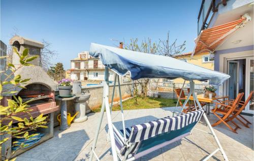 Lovely Apartment In Fazana With Kitchen