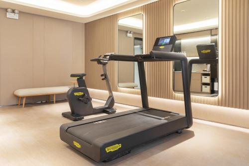 Palestra o centro fitness di JI Hotel Wuhan Baishazhou Hongshan Vanke Plaza Branch