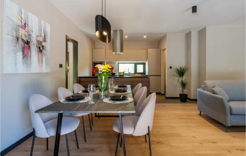 Cozy Home In Labin With Sauna