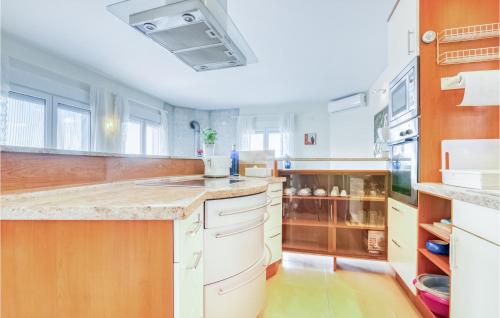 Beautiful Home In Dénia