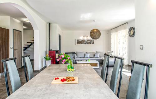 Awesome Home In Labin