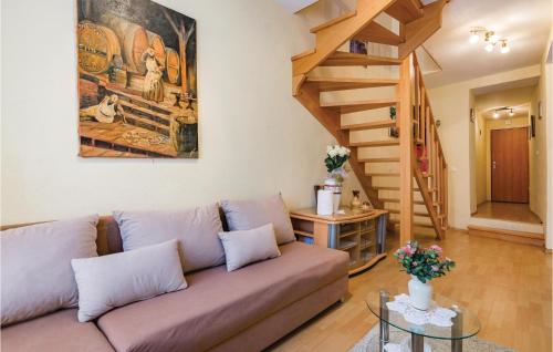 1 Bedroom Stunning Apartment In Rovinj