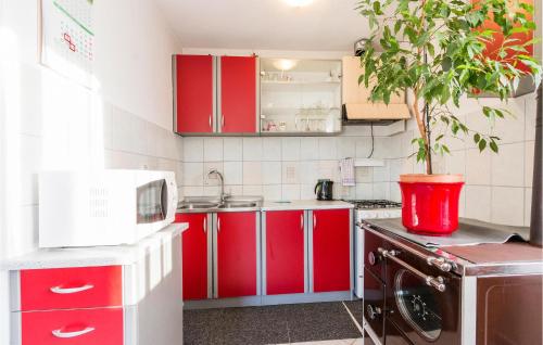 Beautiful Home In Fazana