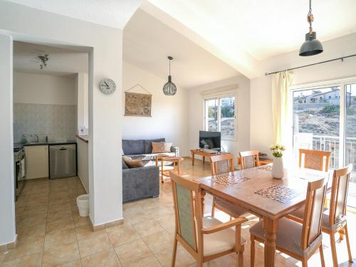 Resitour - Regina Gardens