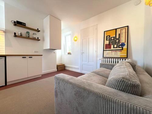 Studio lumineux à 100m de la plage !