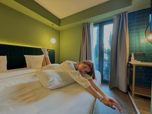 Postel nebo postele na pokoji v ubytování Design Hotel & Private Spa - Tbilisi Edition