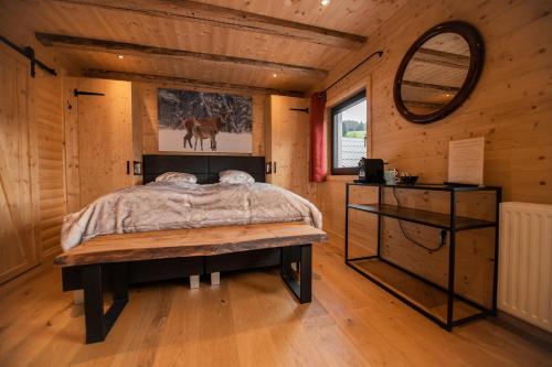 Alpen Lodge Berwangにあるベッド