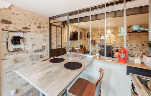 Φωτογραφία από το άλμπουμ του Stunning Home In Frossay With Wifi σε Frossay