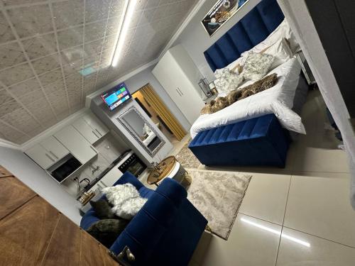 Η κουζίνα ή μικρή κουζίνα στο StayComfyGuesthouseByPunky